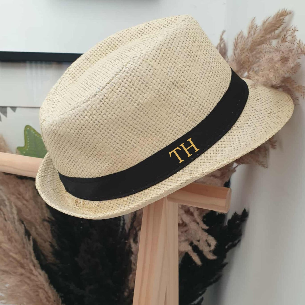 Personalised boys straw hat with initials in gold